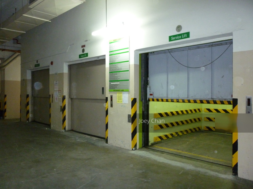 NOBLE WAREHOUSE (D13), Warehouse #125182312